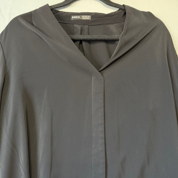Shein Womens V Neck Blouse Size Medium Black Office Career Work High Low Hem - Picture 3 of 7